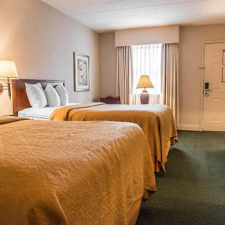 Quality Inn Pittsburgh Airport Oakdale Exteriér fotografie