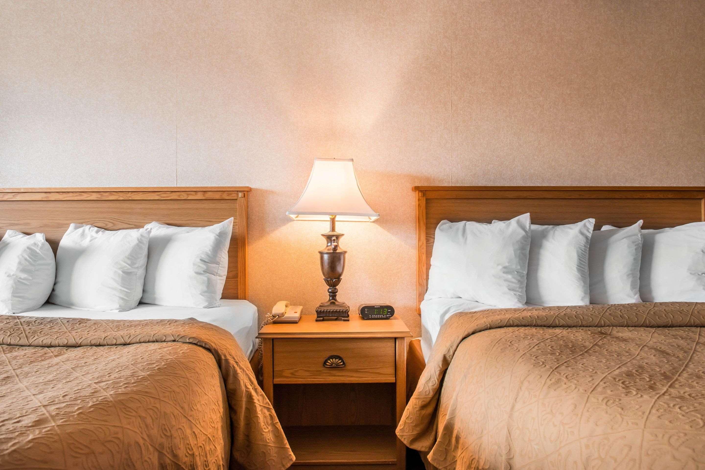 Quality Inn Pittsburgh Airport Oakdale Exteriér fotografie
