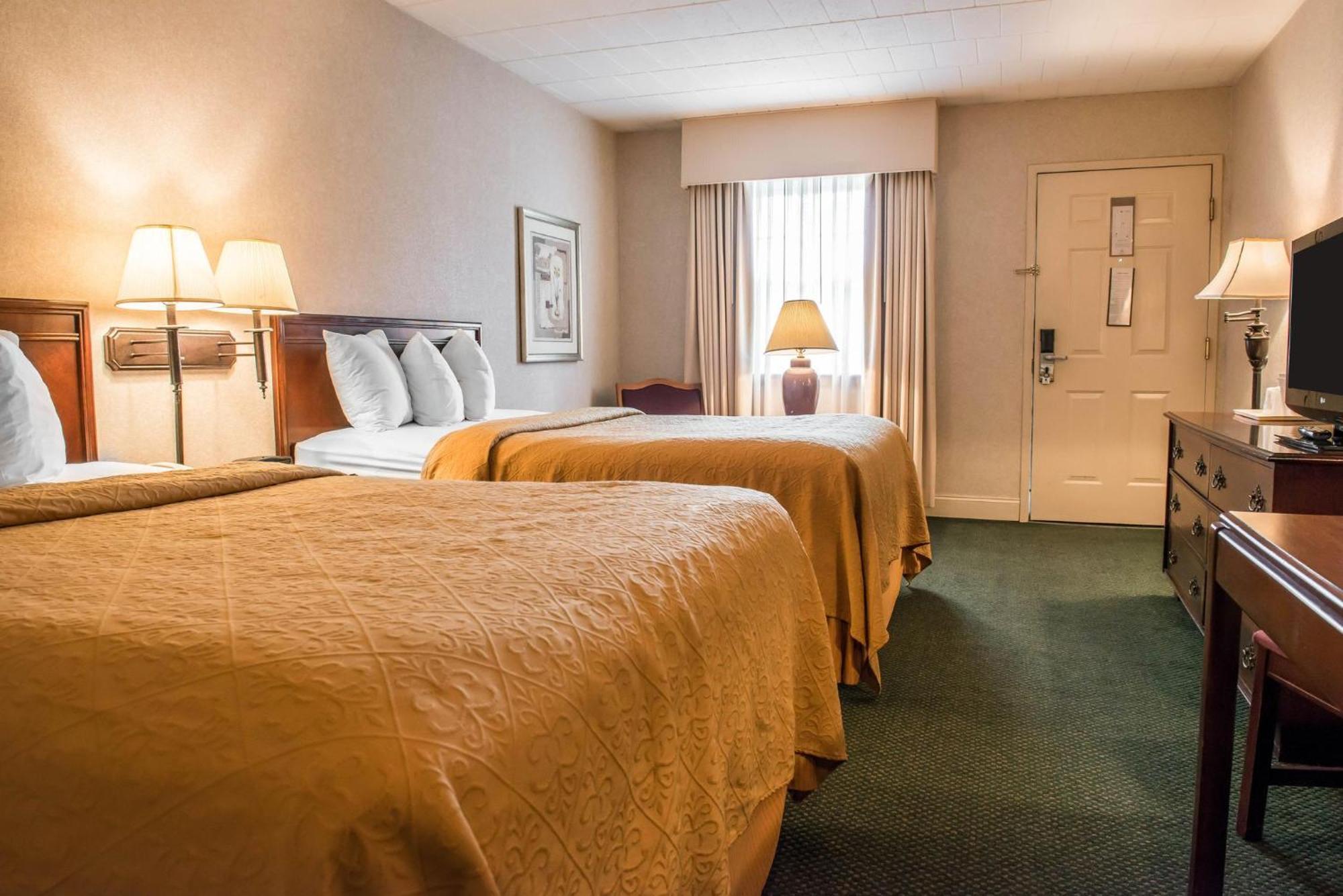 Quality Inn Pittsburgh Airport Oakdale Exteriér fotografie